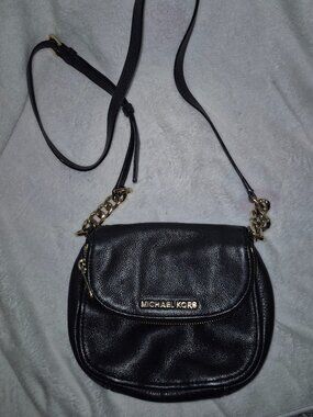 Michael kors crossbody bag